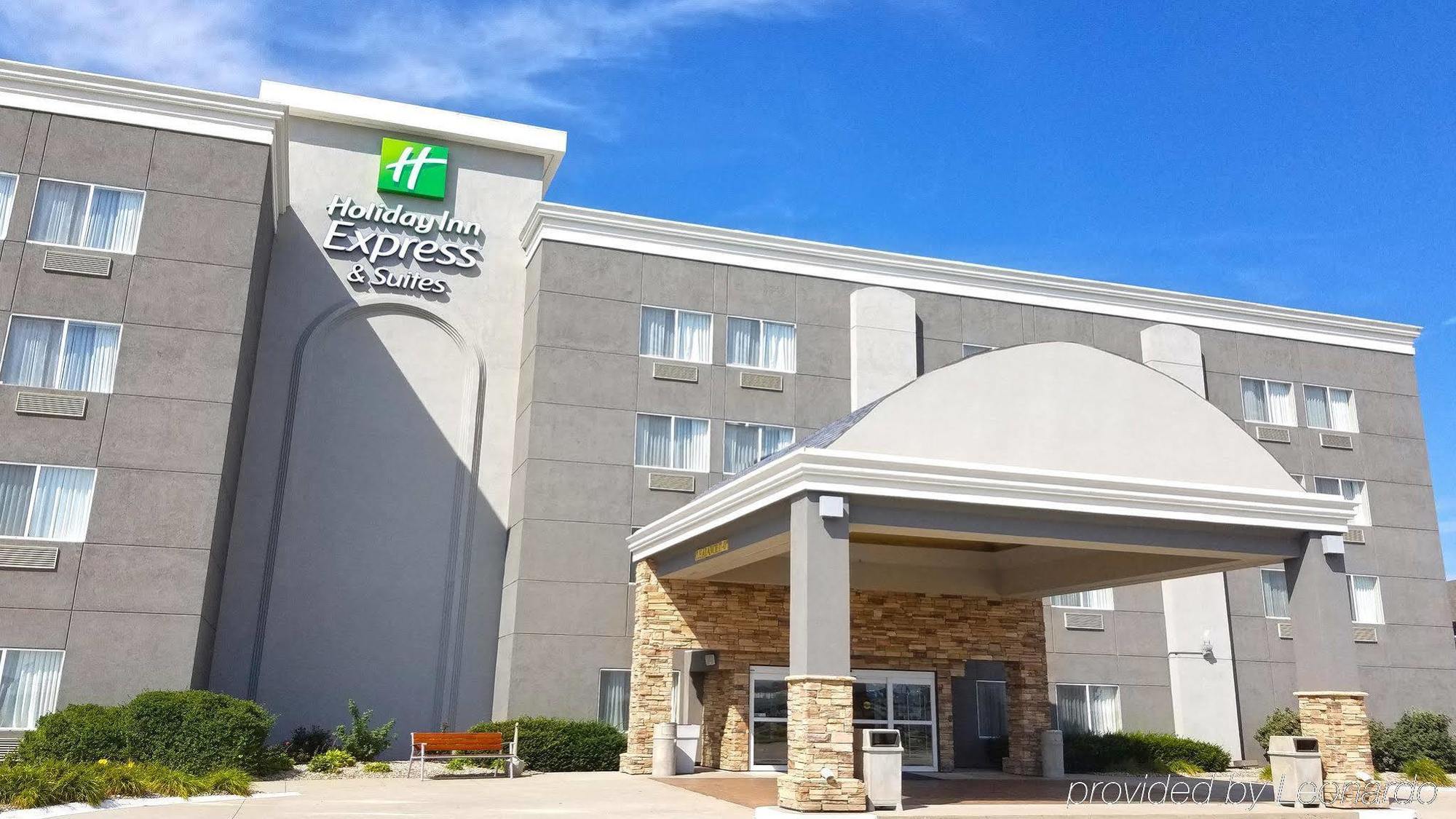Holiday Inn Express Hotel & Suites Columbus By Ihg Kültér fotó
