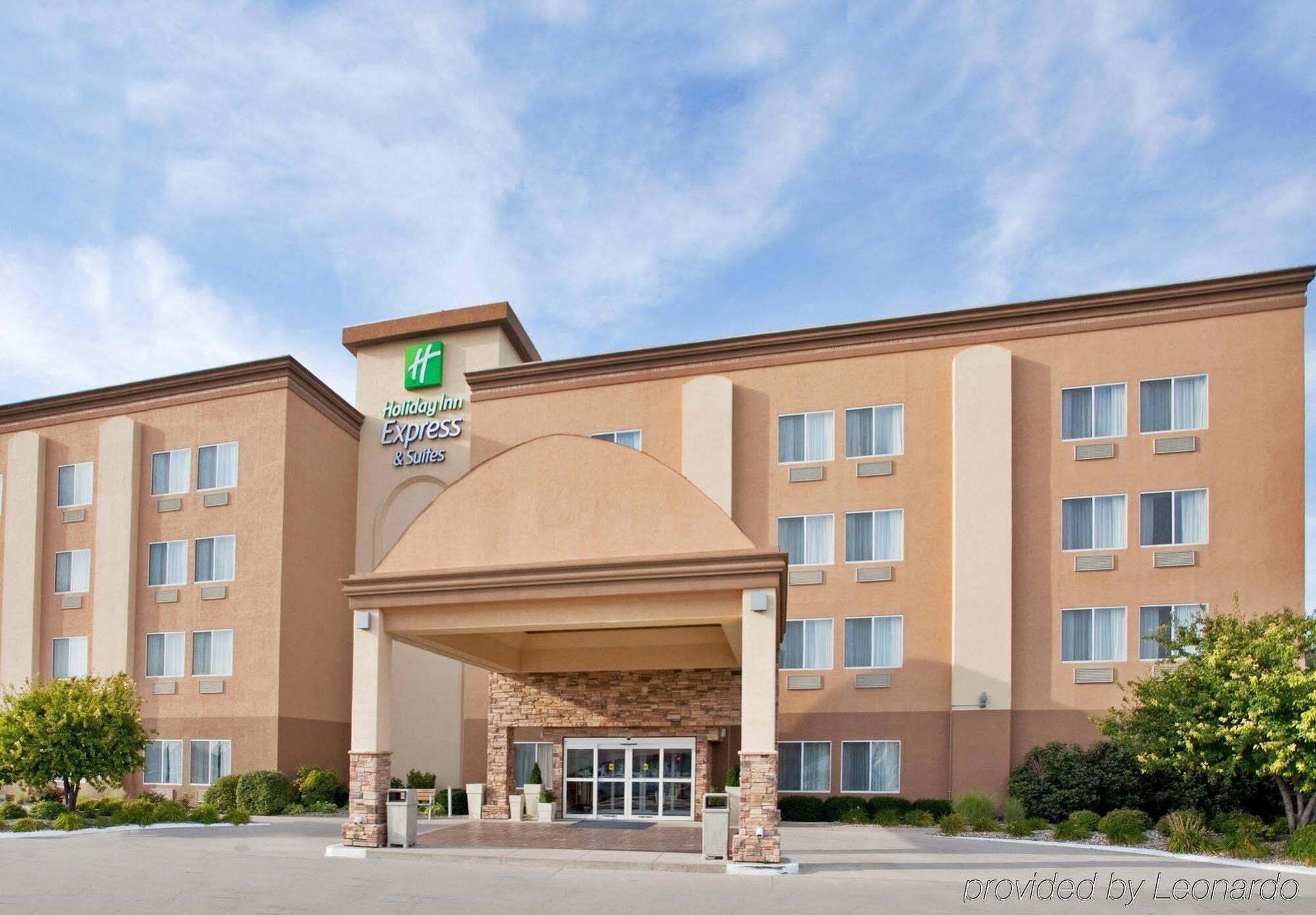 Holiday Inn Express Hotel & Suites Columbus By Ihg Kültér fotó