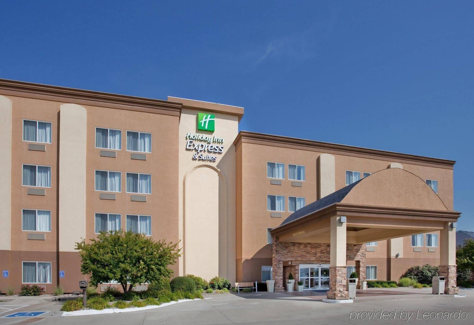 Holiday Inn Express Hotel & Suites Columbus By Ihg Kültér fotó